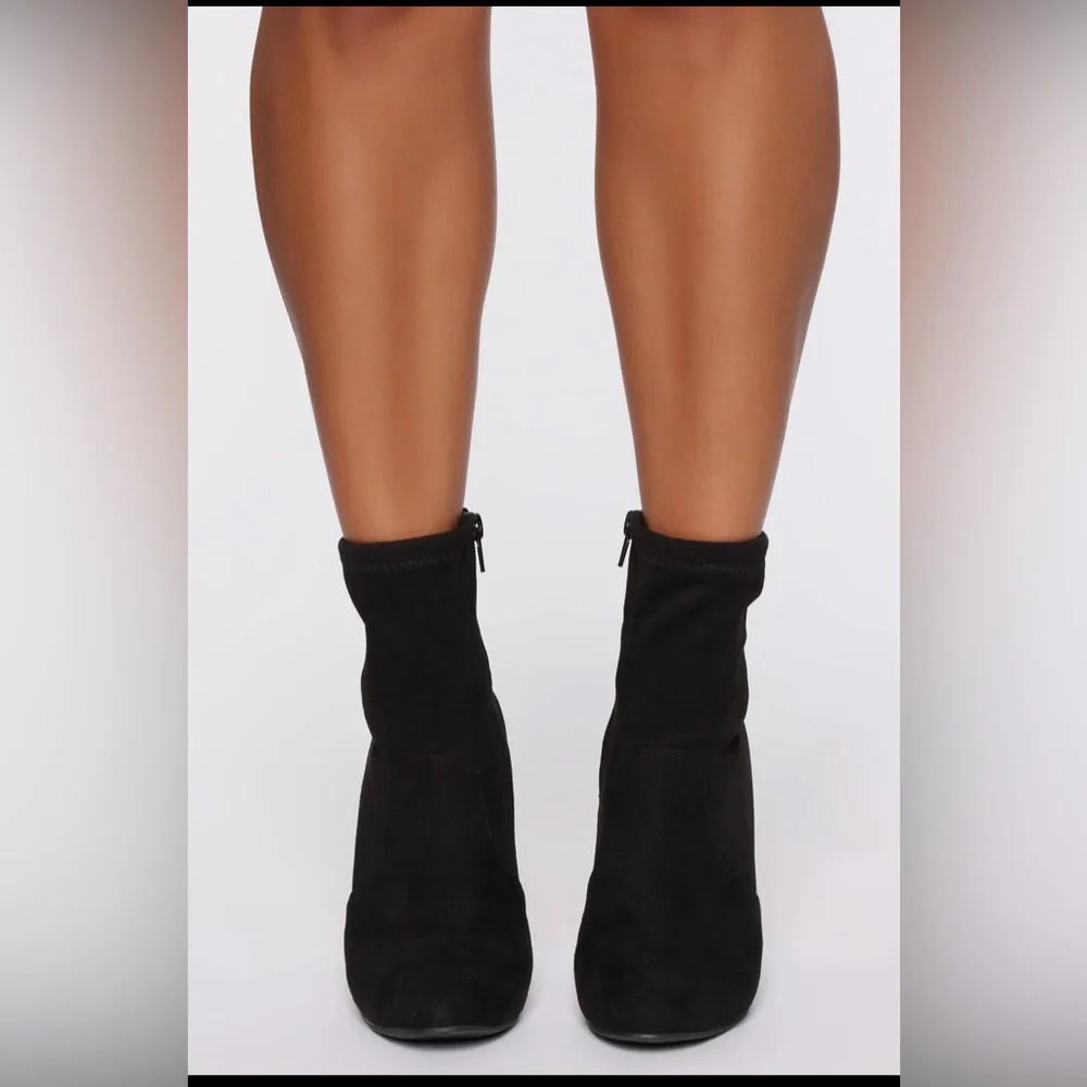 NIB Fashion Nova Luna Ankle Bootie - Picture 9 of 10